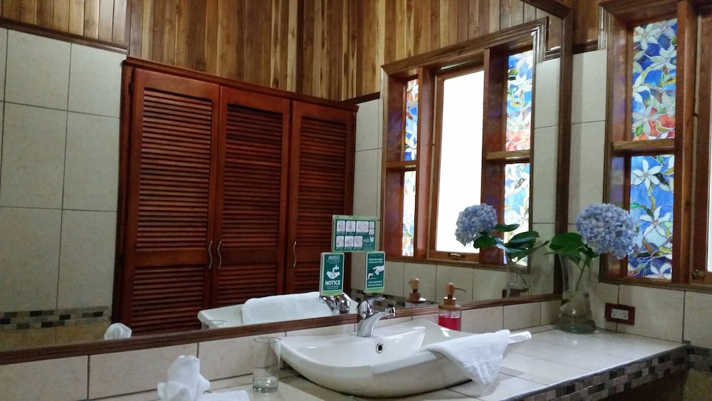 Los Pinos Cabanas y Jardines