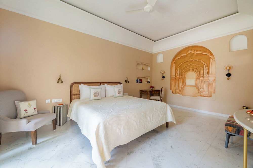 Niravi Jaipur