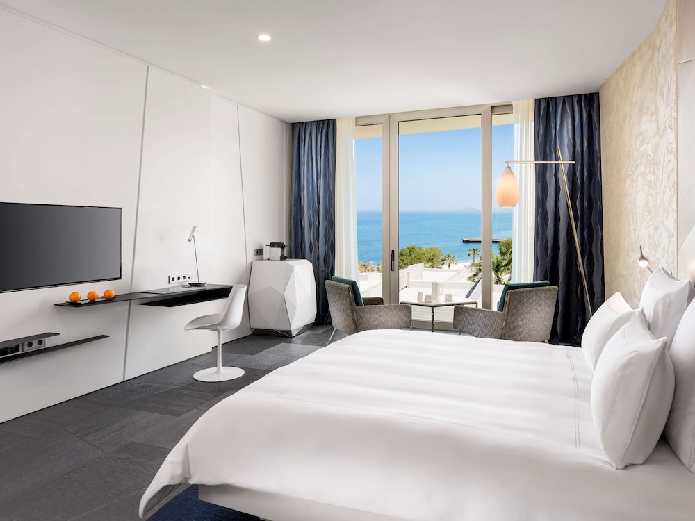 Swissotel Tatil Köyü Bodrum Plajı - Image 8