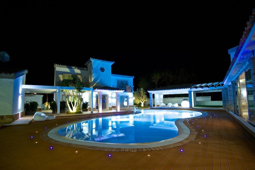 Eliantos Hotel