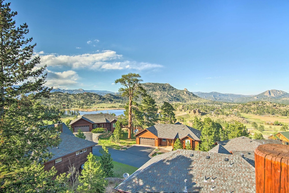 Lake & Mountain Views: Stunning Estes Park Home!
