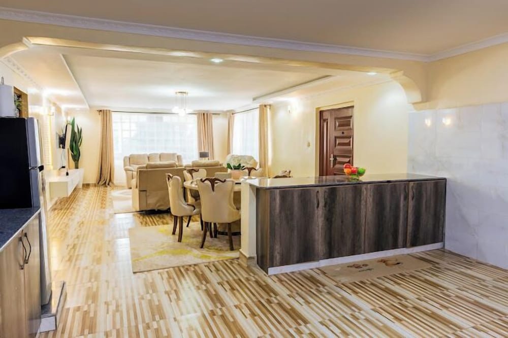 Lux Suites Golden View Manor Naivasha