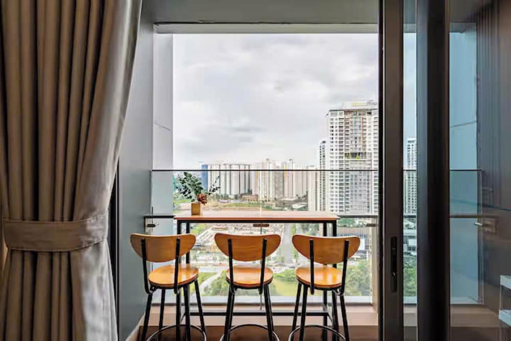 Kluxstay Lumiere Riverside Residence