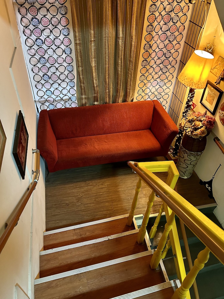 Ximen Triple Tiger Hostel - Image 4