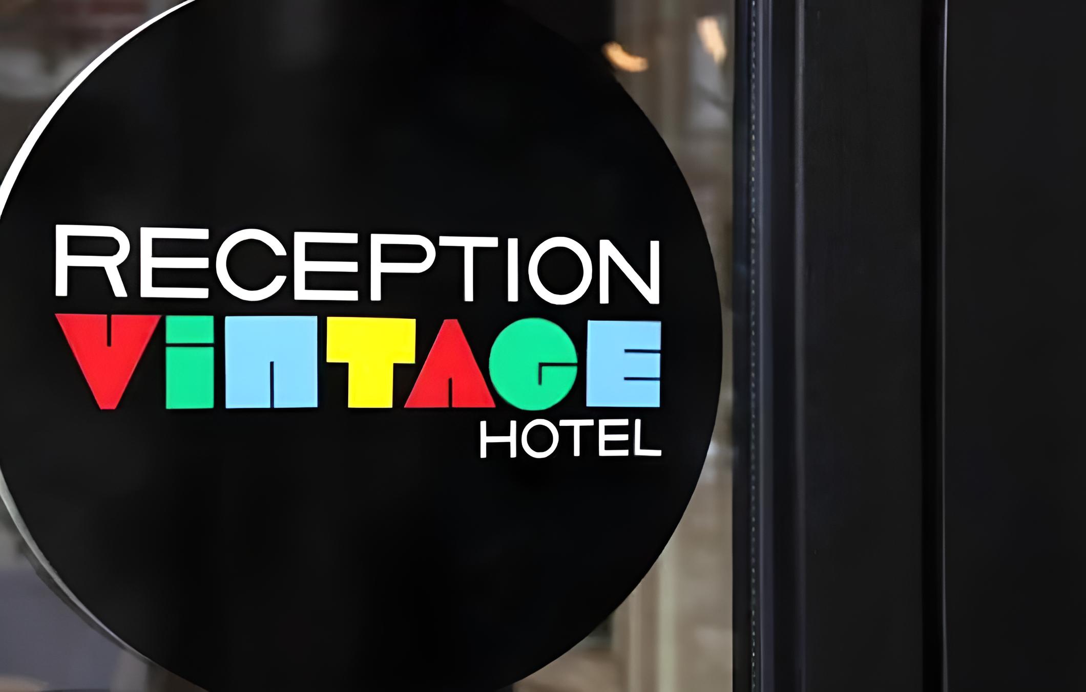 Bella Colina I Vintage Hotel est. 1953