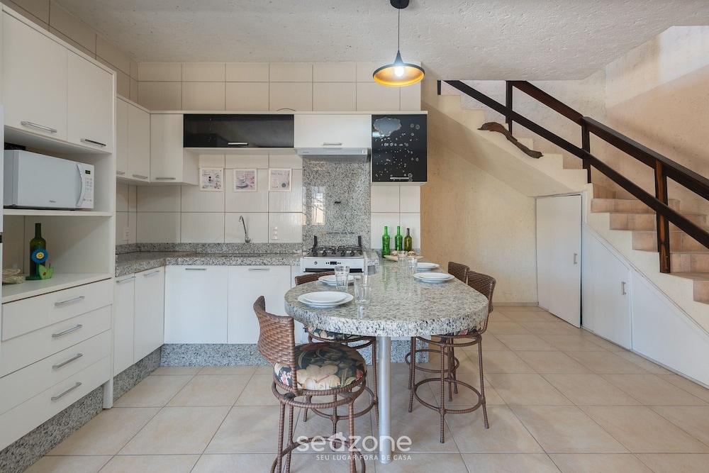 Fully Equipped Houses in a Condominium With a Pool, 110m From the Beach - Onis