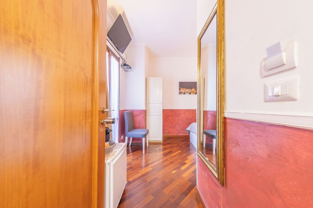 Room-camera Doppia in History House