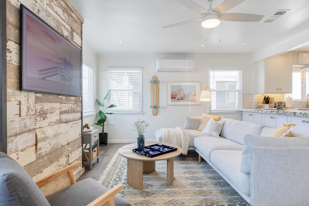 Surfrider I by Avantstay Walk to the Beach + Patio