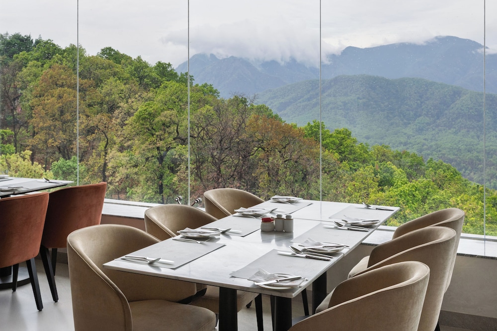 Ila Hotels and Resorts Maulakali