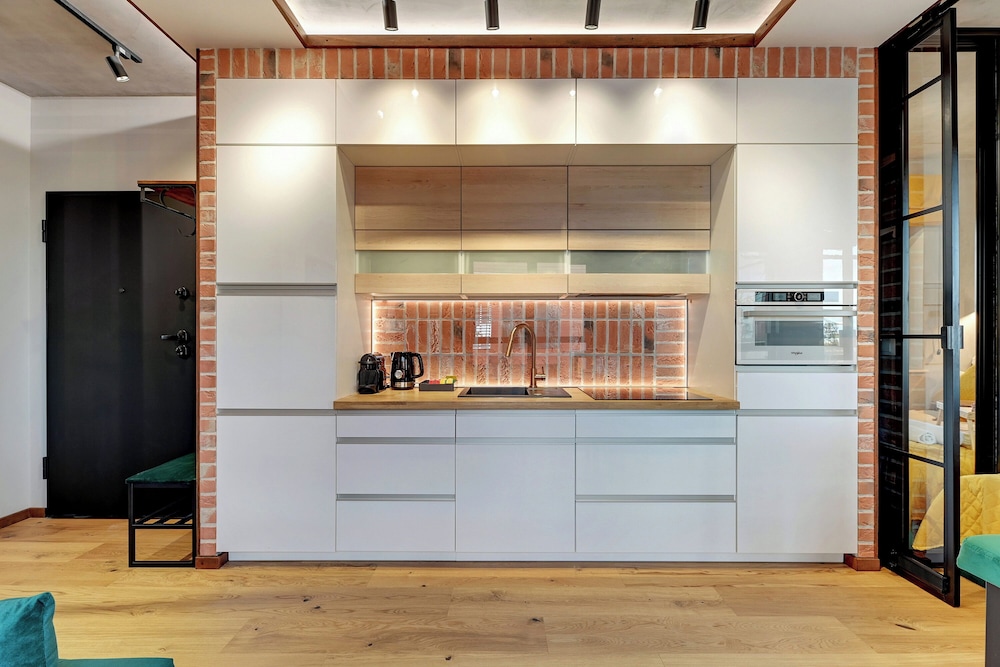 Doki Living & Foodhall by Downtown Apartments