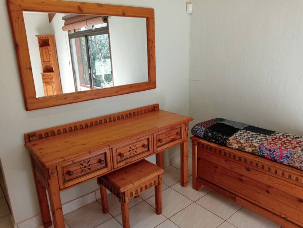 Tranquil Beach House in Southbroom Are, Marina Beach, With Stunning Lagoon Views