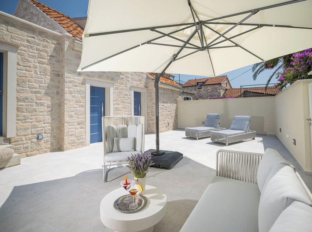 Villa Maja Aurelia in the Centre- Romantic studio apartment