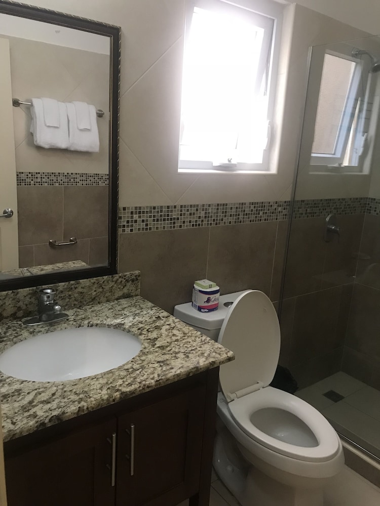 Kingston Paradise Place Rooms