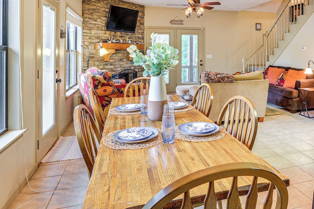 Pickwick Lake Cabin w/ Private Marina Access