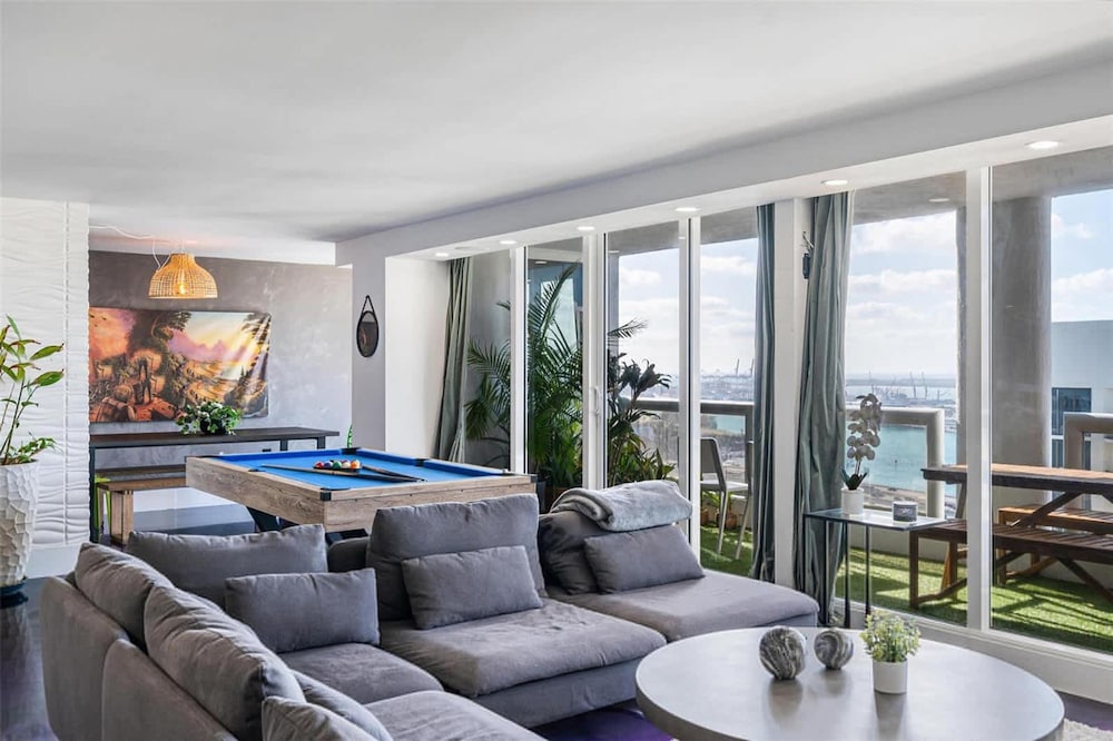 Harbor Delight Penthouse