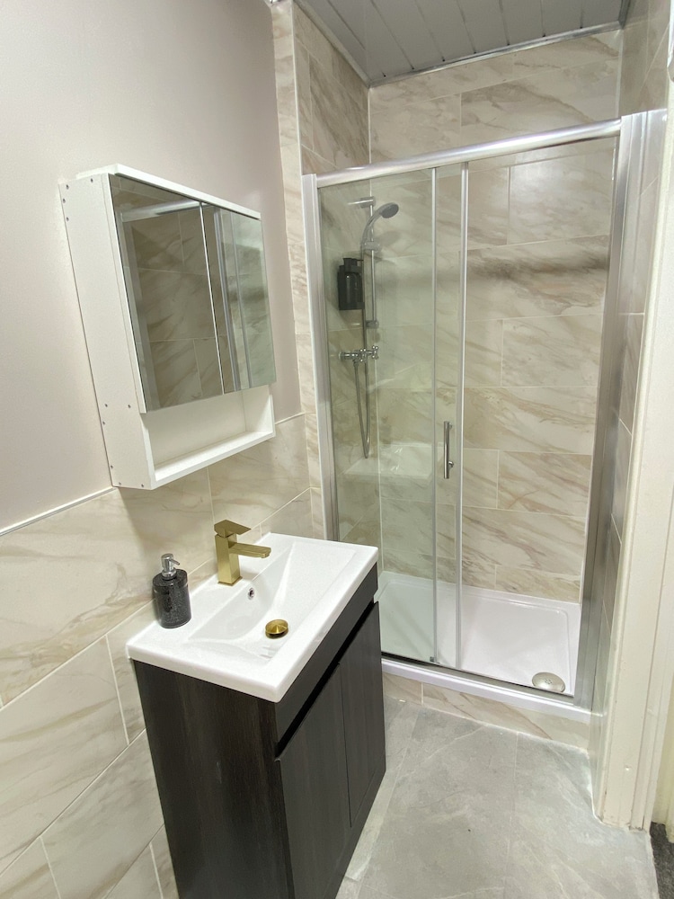 Meadows Way Guest House