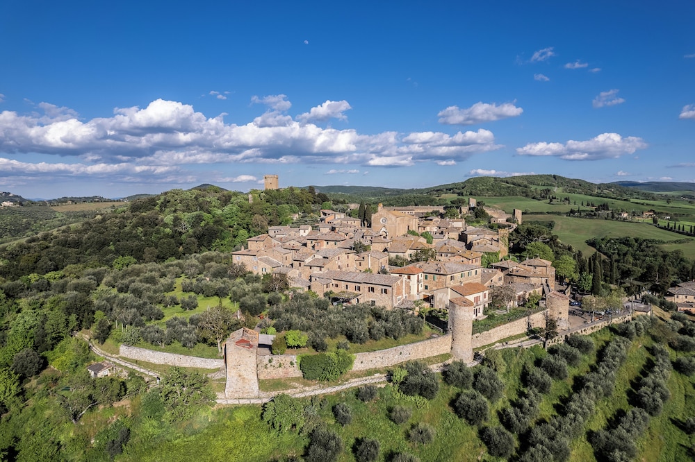 Monticchiello photo 1