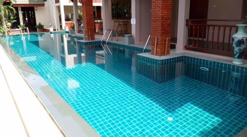 Haad Yao Resort