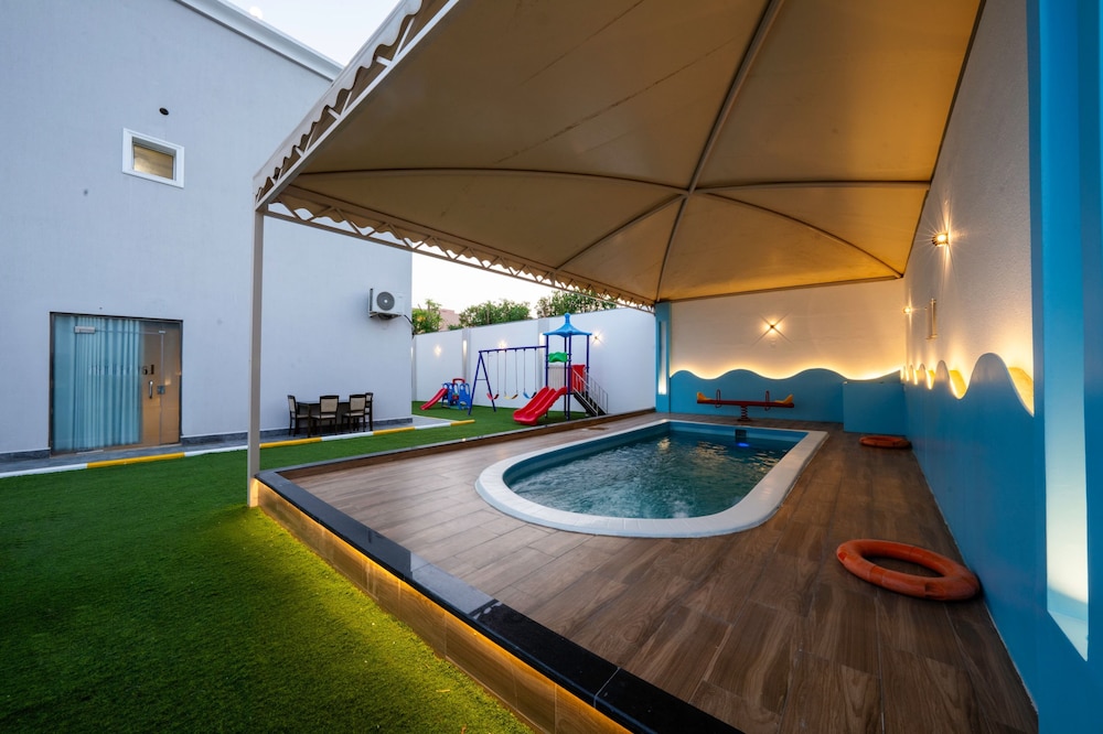 LAS SALINAS CHAILT FOR HOLIDYAS HOUSES