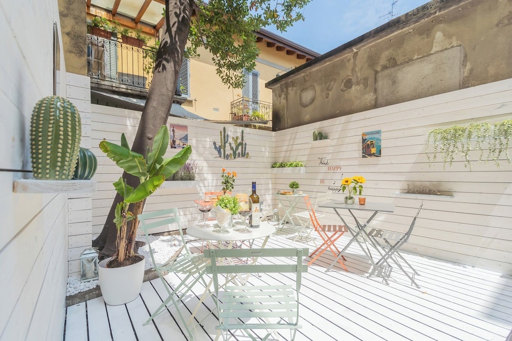 Como Dreams Apartments - Serendipity Suite by Rent all Como