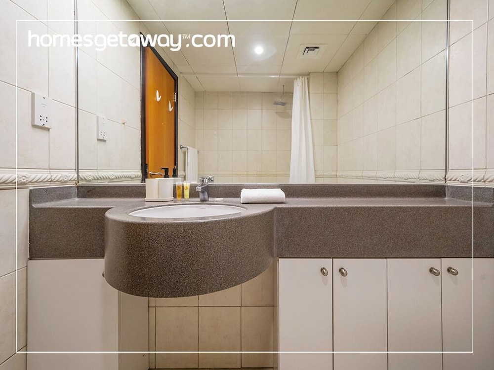 Spacious 4BR in Horizon Tower Marina