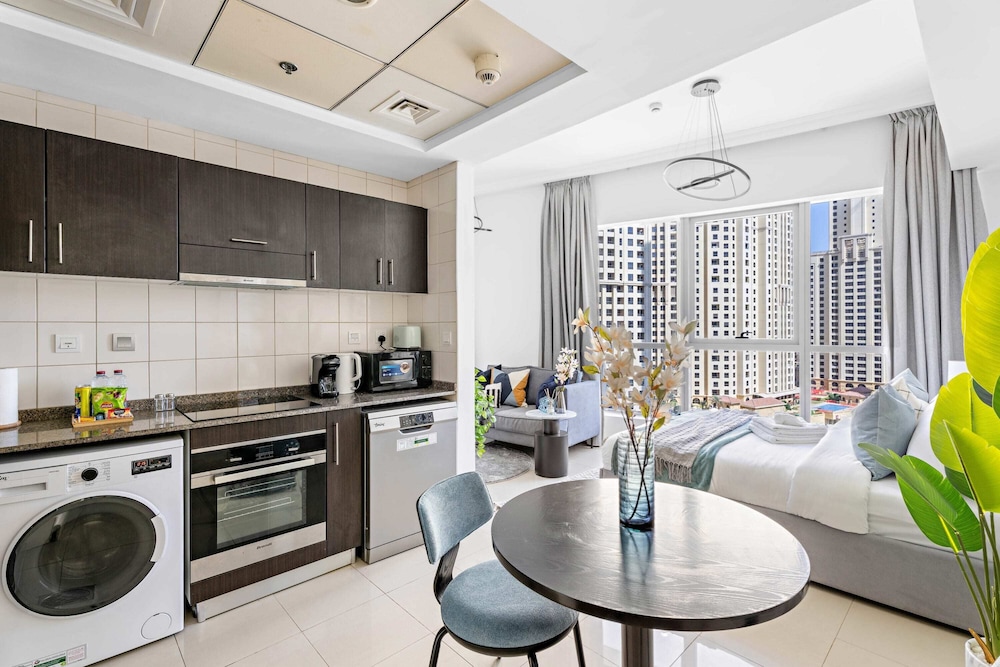 Silkhaus Bay Central Towers