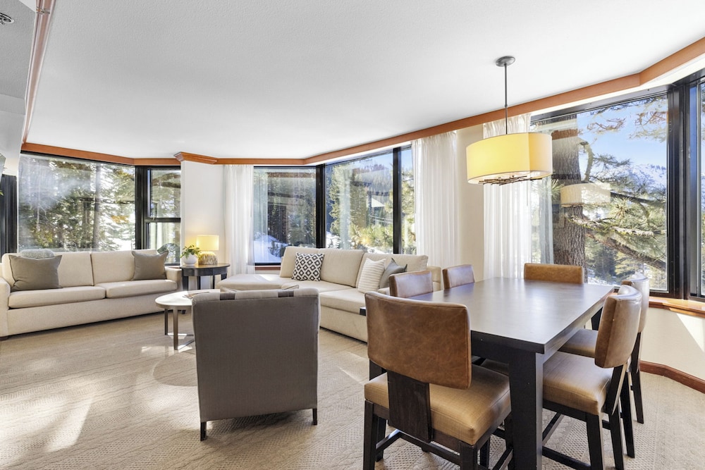Valley View Condo w/ Resort Amenities