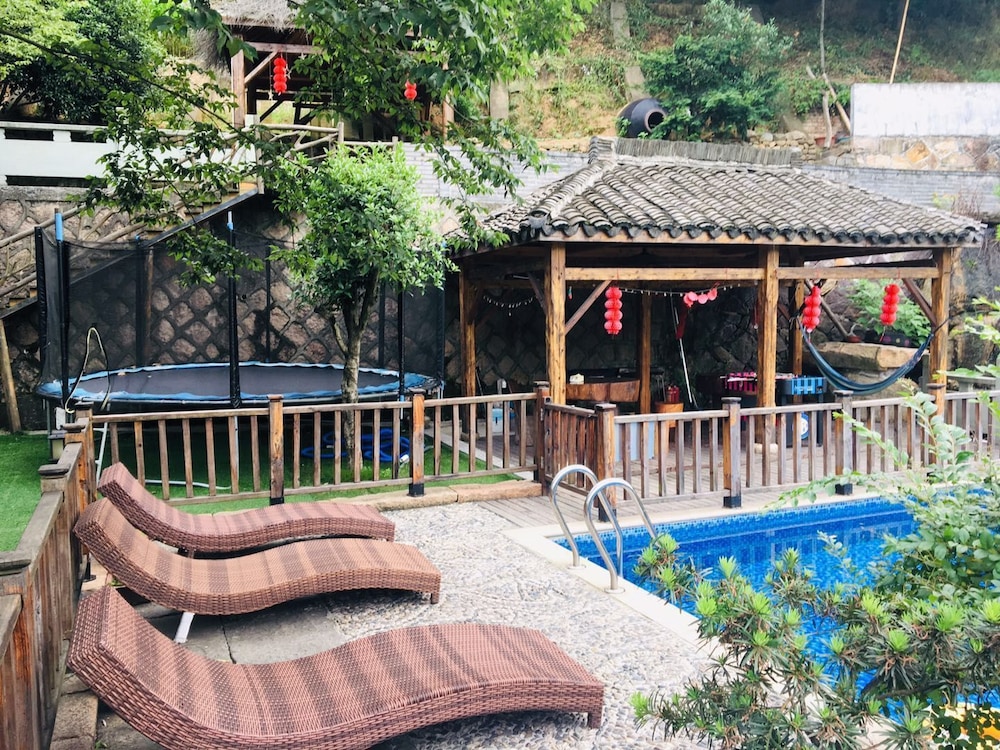 Moganshan Wild House