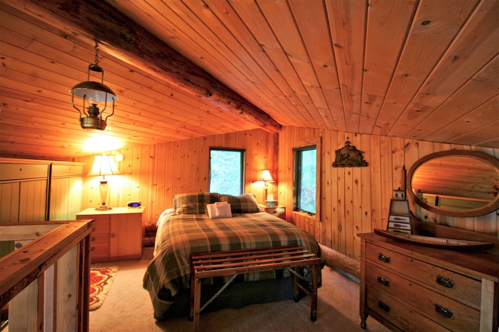 Cabin #97 - 'pinecone' Log Cabin at the Lake That is Pet-friendly! view 3