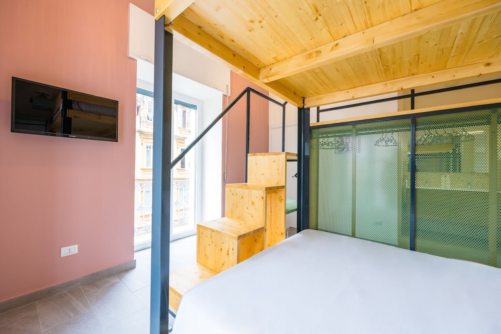 Central Station Housing - Apartment 1 by Wonderful Italy