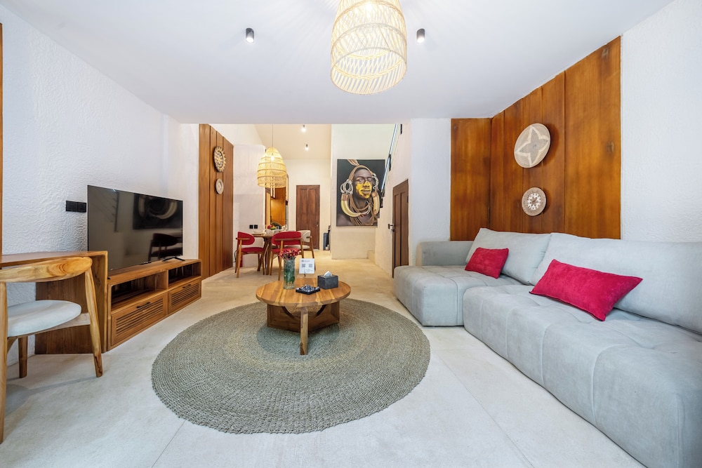 Sacred Jungle by EVDEkimi Ubud – Modern Villas and Apartments with Kitchens, Pools, & Personalized Concierge Service