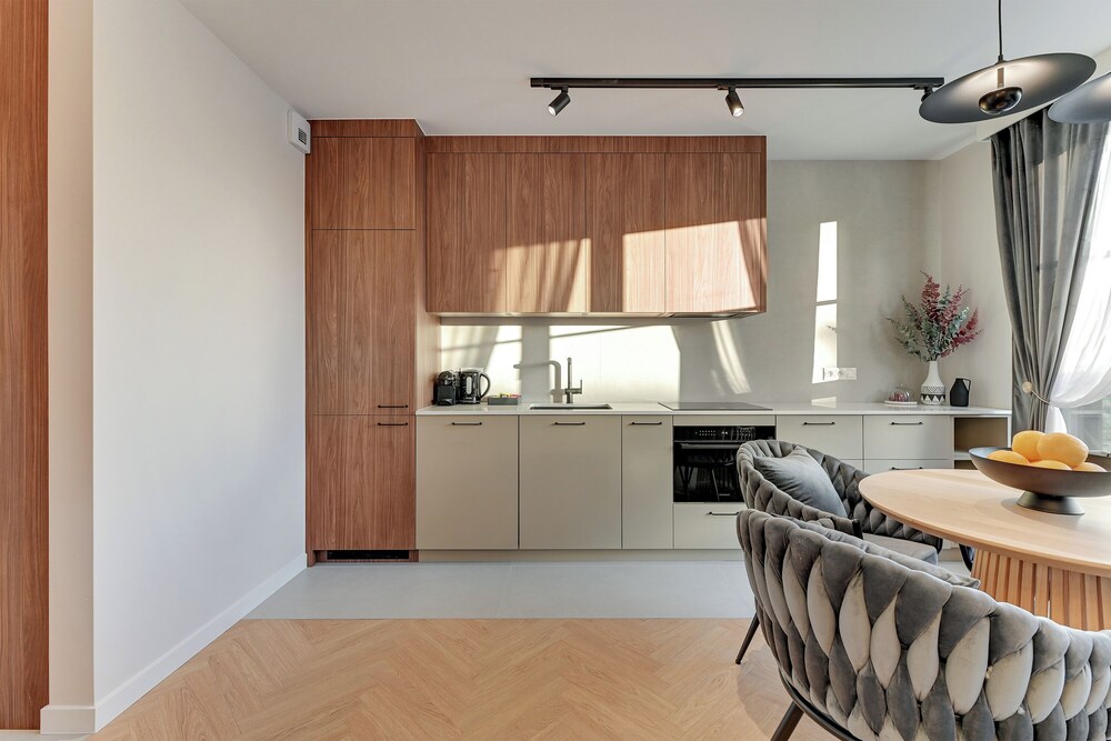 Doki Living - Foodhall & Parking by Downtown Apartments