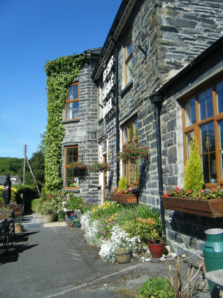 Elen's Castle Hotel