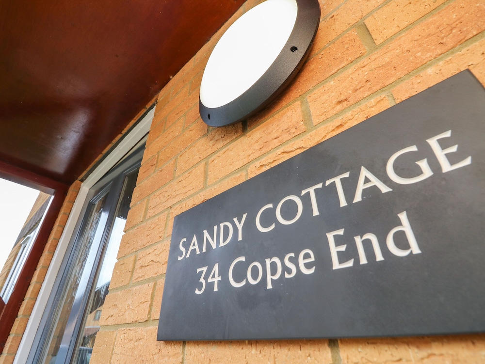 Sandy Cottage
