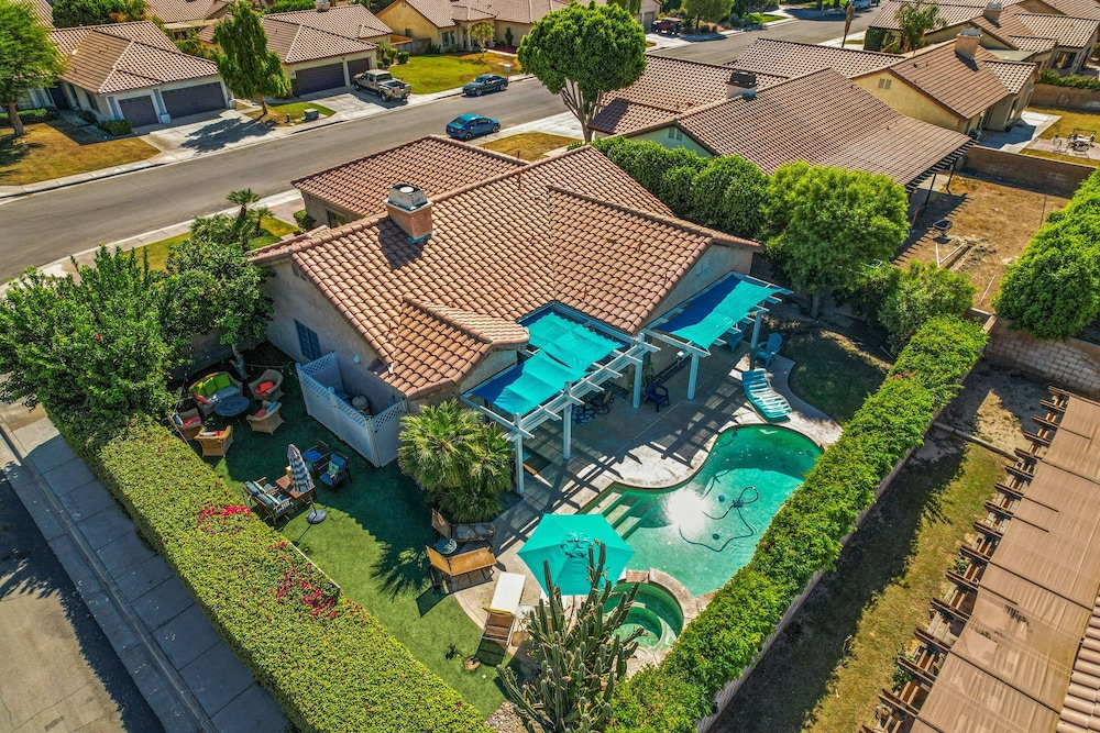 Golfers paradise Pool Spa Epic Game room