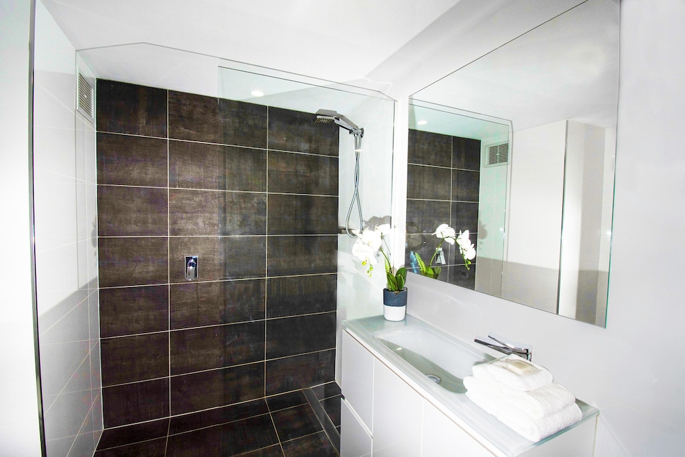Surfers Paradise Vacations - Seacrest Beachfront Holiday Apartments - Property Image 67