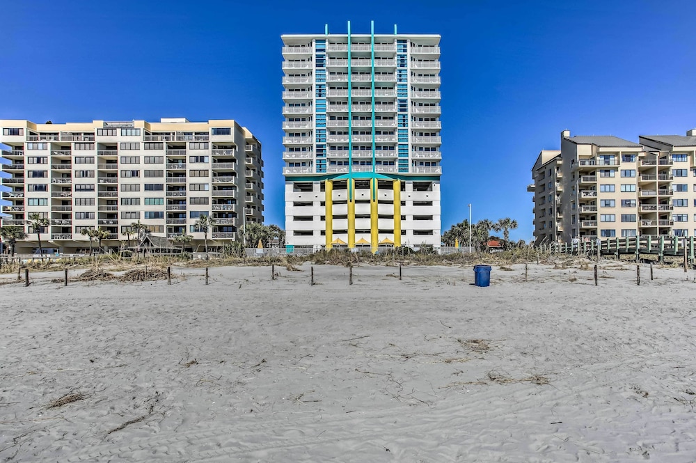 Chic North Myrtle Beach Condo: Beach Front! view 4