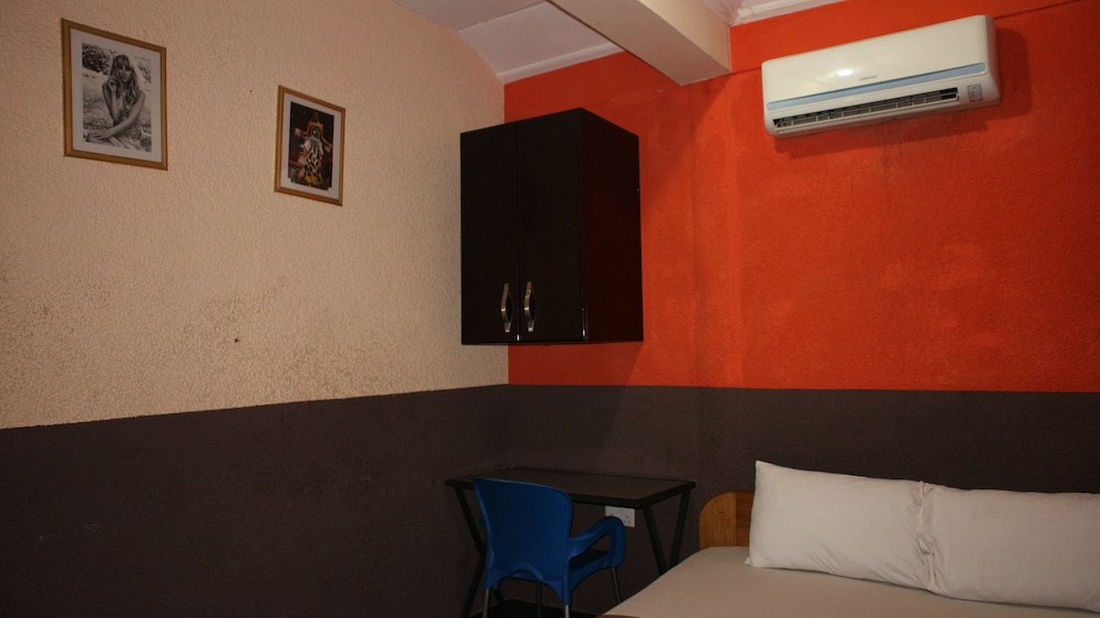 Photo 16