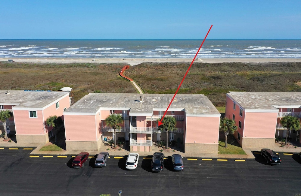 Seaside Escape by Avantstay Ocean View, Pool
