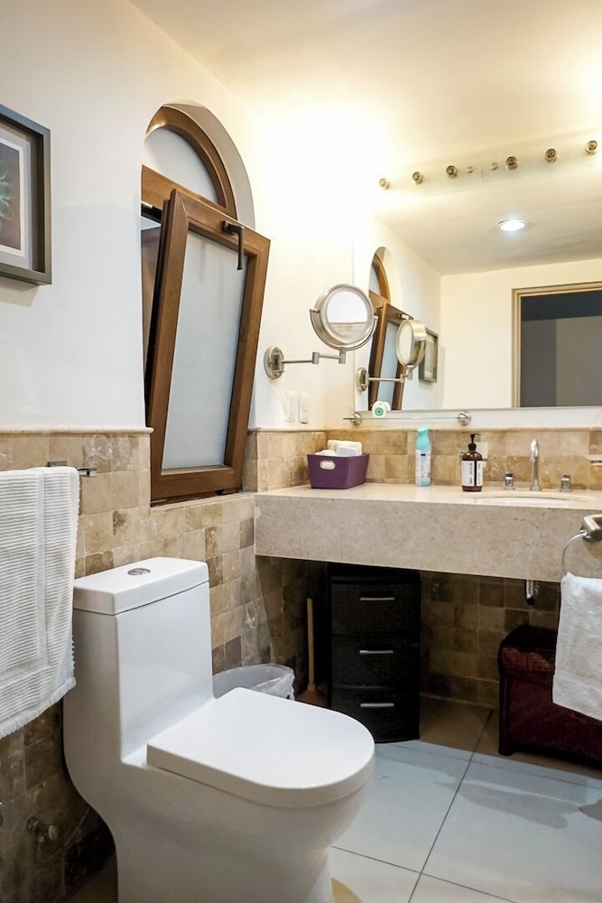 Prime Location w Amenities in San Miguel