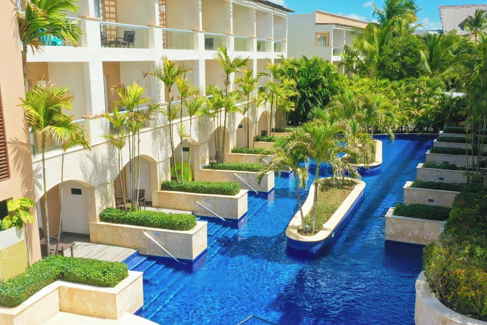 Hotel Hideaway at Royalton Punta Cana, An Autograph Collection All Inclusive Resort & Casino – Adults Only - Image 1
