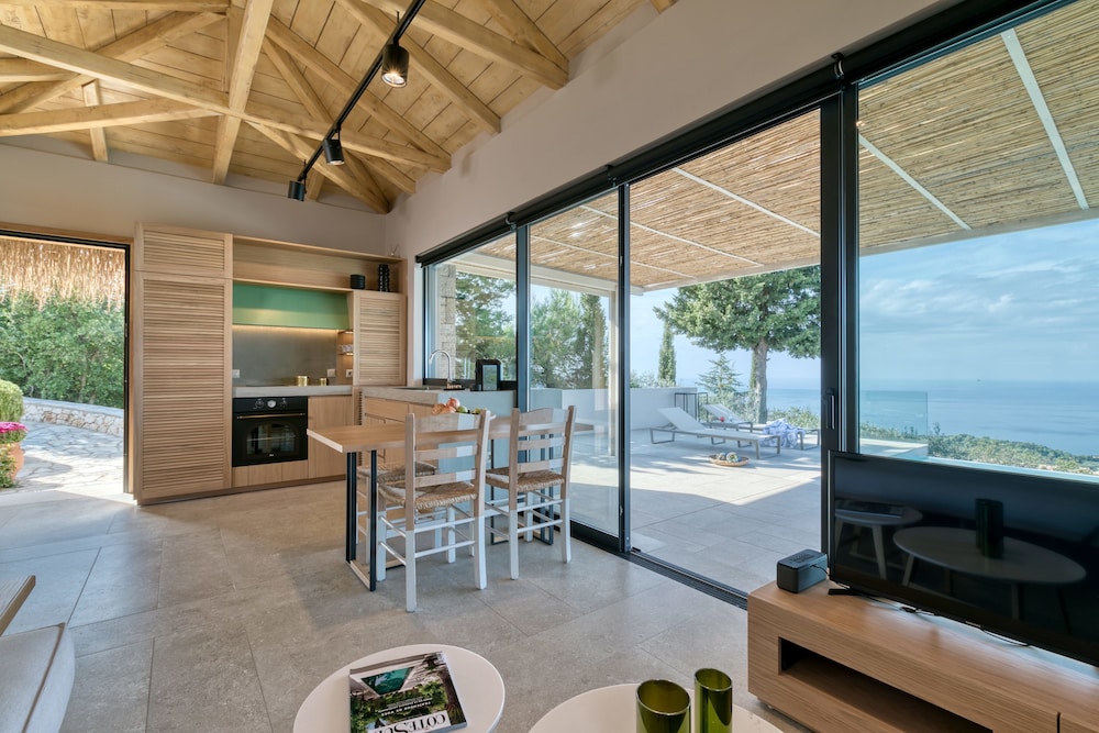 Art Blue Villas