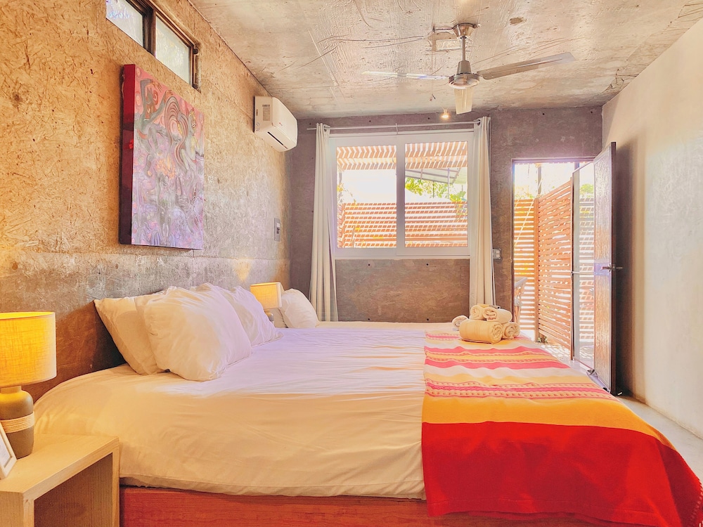 Perro Surfero Hotel Boutique - Todos Santos, BCS