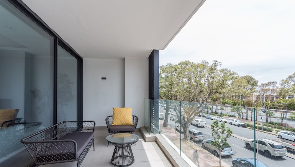 202 Warwick