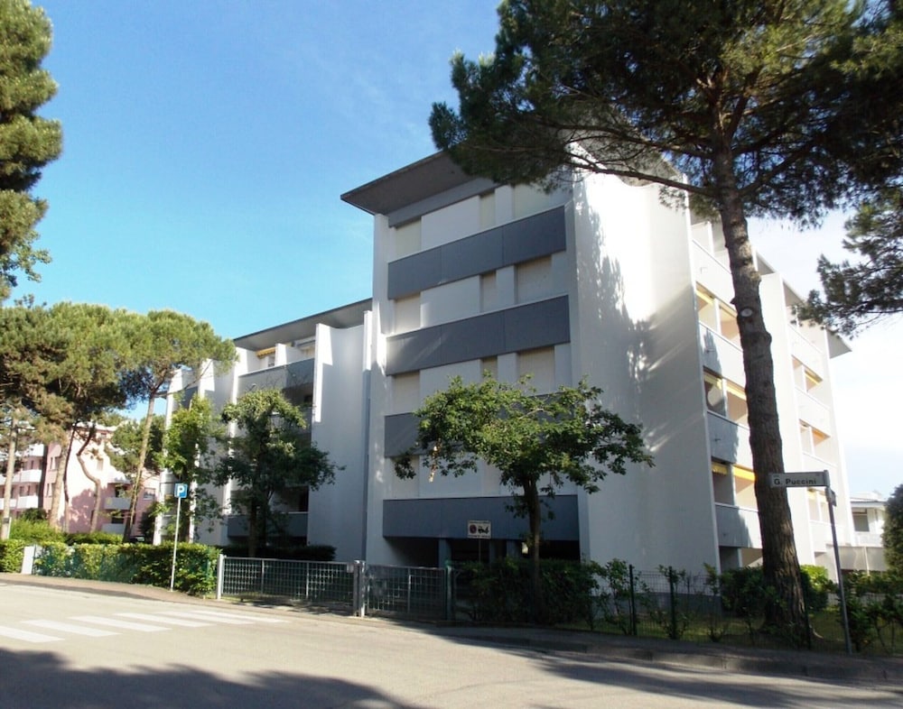 Comfortable Flat Just Steps From the Beach