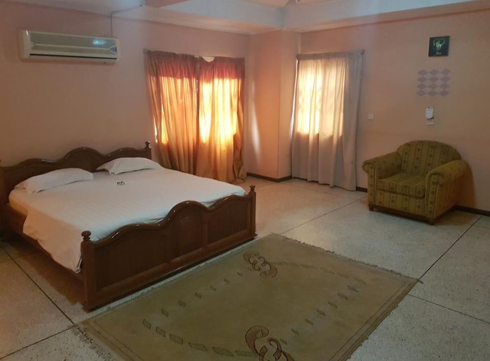 East Airport Guesthouse