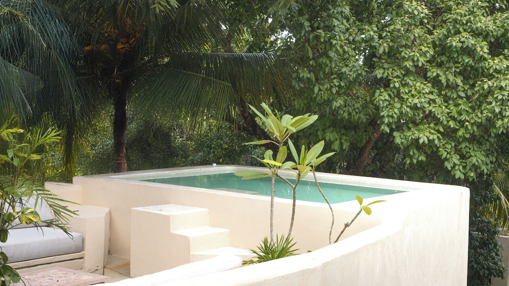 Padma Ha Retreats