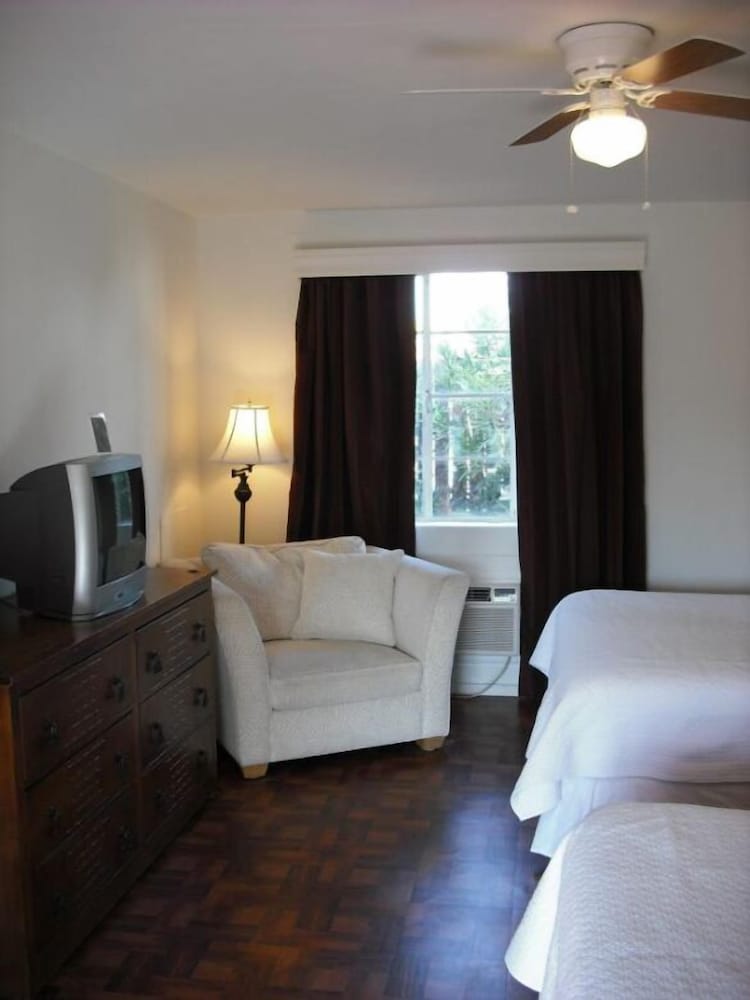 La Siesta Motel