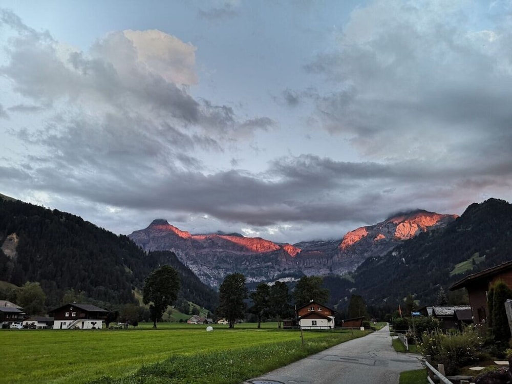Charming Apartment in Lenk