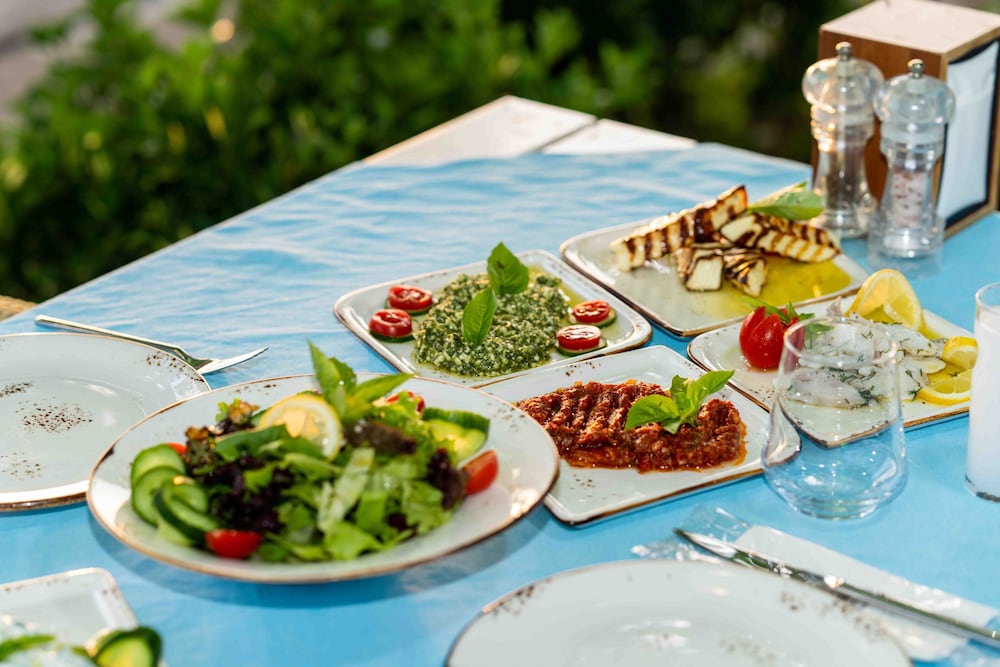 Etenna Beach Bungalows - Image 21